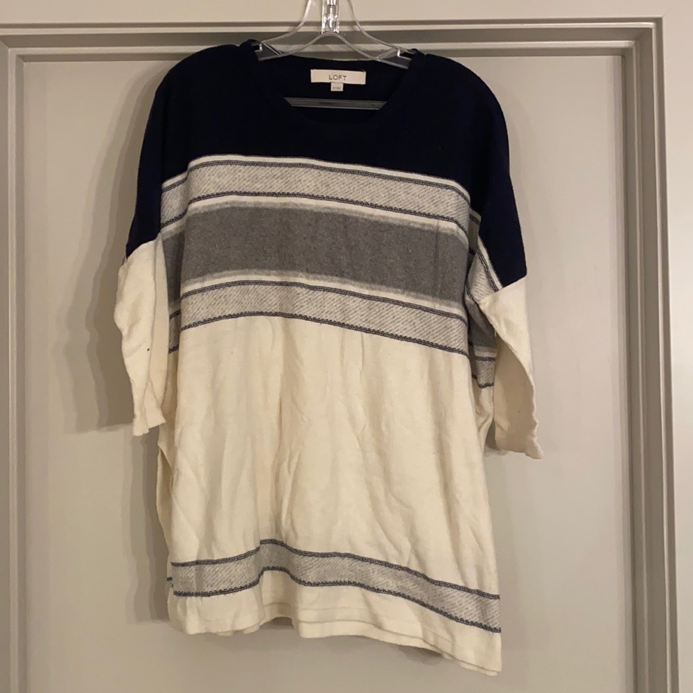 LOFT - boxy pull over sweater with 3/4 sleeve -XS